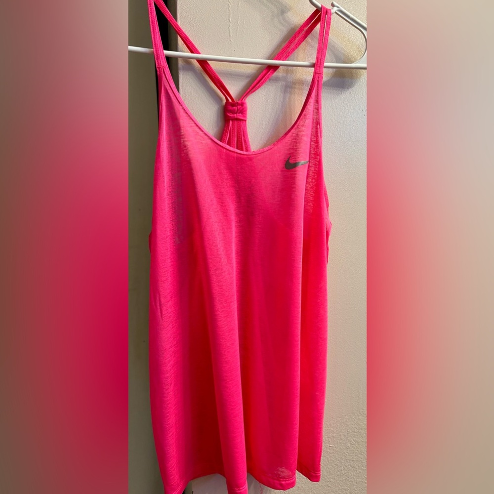Nike dri-fit top